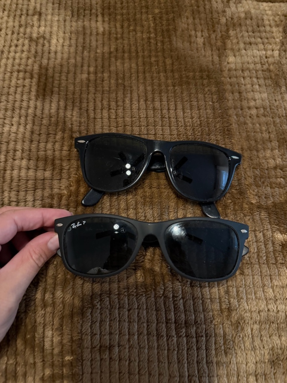 Ray-Ban Black Wayfarer Sunglasses (Pair)